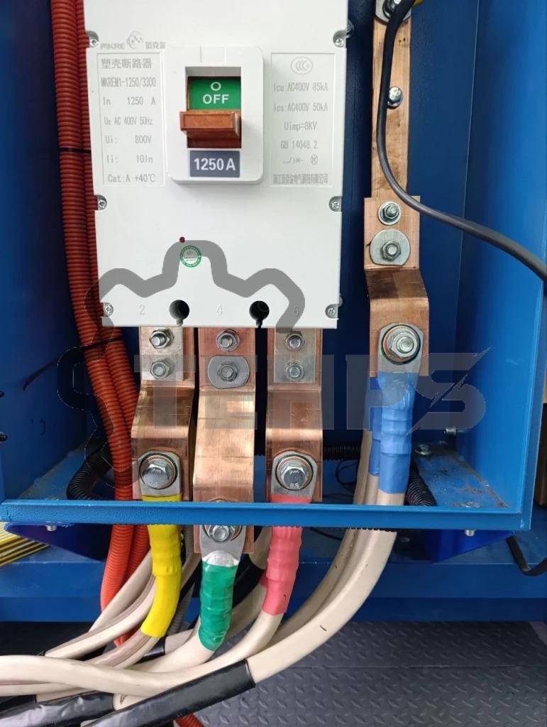 photo 5447643919211499097 y